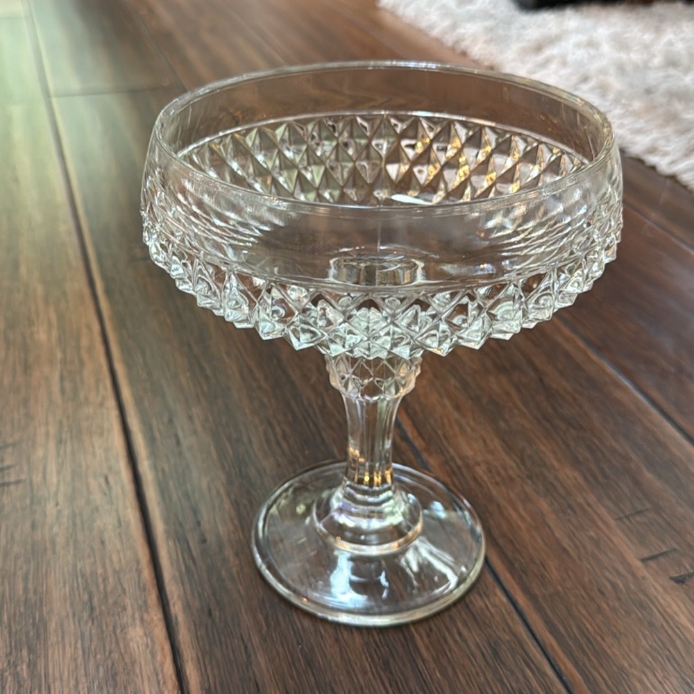 Indiana Glass VINTAGE Diamond Point Pedestal Clear Compote Serving Dish - Picture 9 of 14